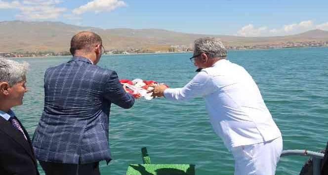 Tatvan’da Kabotaj Bayramı törenle kutlandı