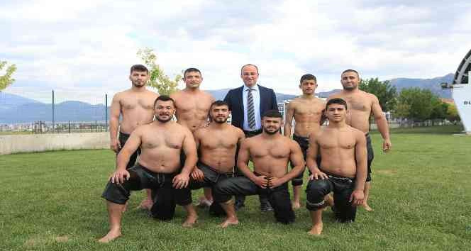 Pamukkaleli güreşçiler Kırkpınar’da er meydanına çıkıyor