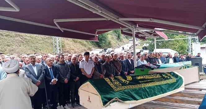 Tokat’ta minibüs kazasında ölen 4 kişi toprağa verildi