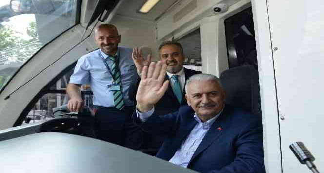 Bursa’da T2 tramvay hattı Binali Yıldırım’ın katılımıyla açıldı