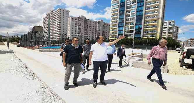 Başkan Altay: “Şefik Can Parkı yeşil dokusuyla sosyal hayata katkı sağlayacak”