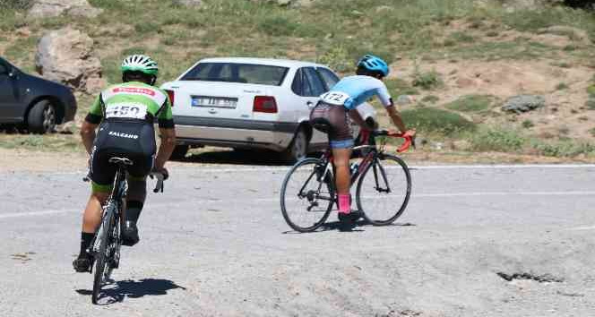 Hasandağı tırmanışı için pedal çevirdiler