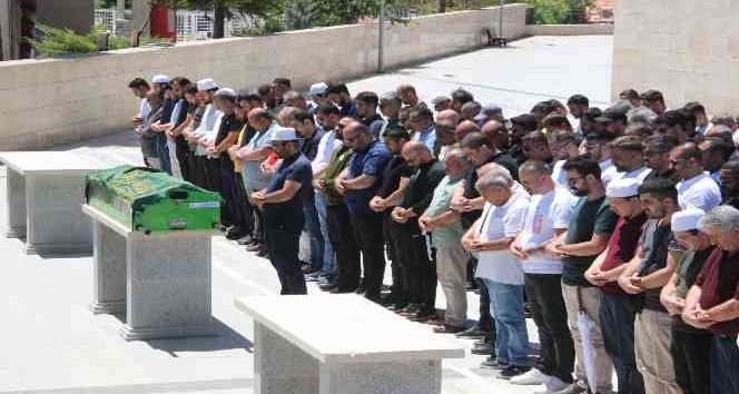 Pencereden düşerek hayatını kaybeden 5 yaşındaki Kuzey’e acı veda