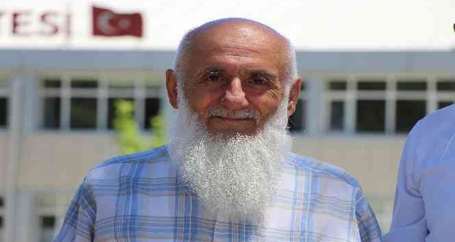 80 yaşındaki Yaşar dede DGS’ye girdi, görevlileri şaşırttı