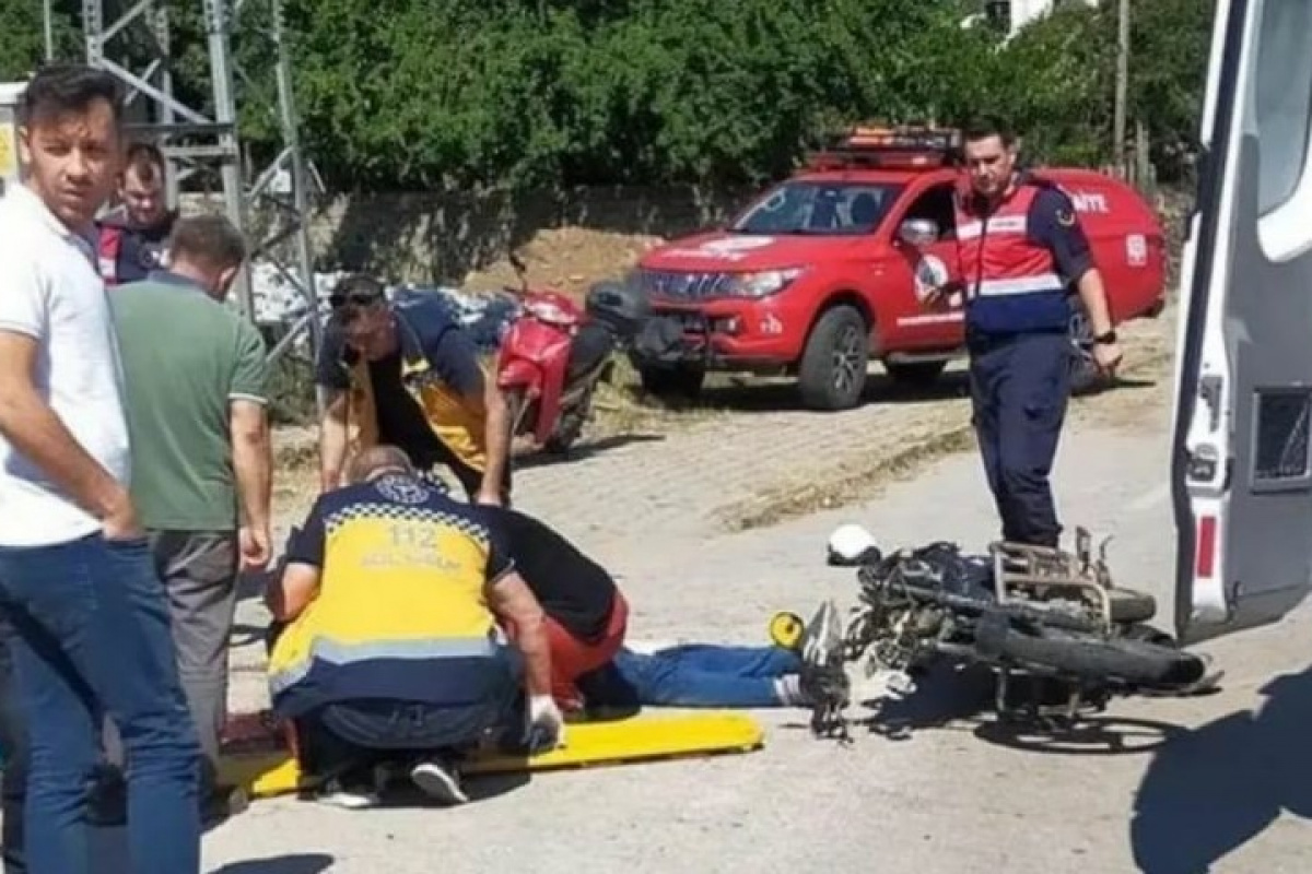 Simav&#039;da motosiklet ile iş makinası çarpıştı: 1 ölü 1 yaralı