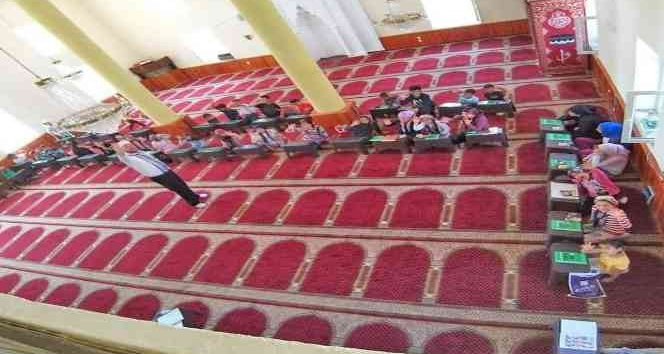 Köy muhtarı desteğiyle Kur’an kursunu tamamlayanlara hediye verilecek