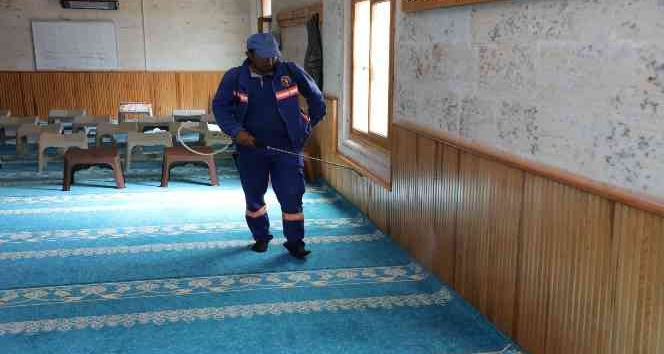 Camilerde bayram temizliği başladı