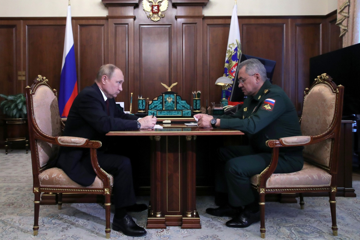 Rusya Savunma Bakanı Şoygu: 'Luhansk operasyonu Lisiçansk'ın özgürleştirilmesiyle tamamlandı'