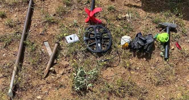 Kaçak kazı yapan 5 kişi suçüstü yakalandı