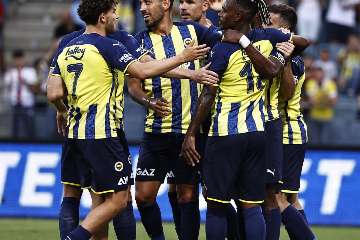 Hazırlık maçı: Fenerbahçe: 3 - Mol Fehervar: 0