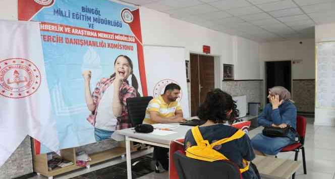 Bingöl’deki okullarda LGS tercih danışmanlık büroları kuruldu