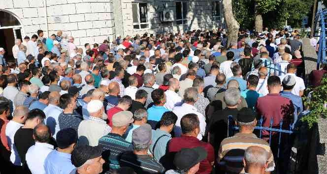 Otobüs kazasında hayatını kaybeden vatandaş toprağa verildi
