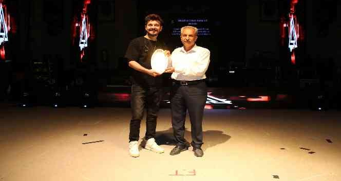 Akşehirli gençler Kolpa ile coştu