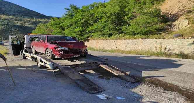 Gümüşhane’de 2 aracın karıştığı kazada 4 kişi yaralandı