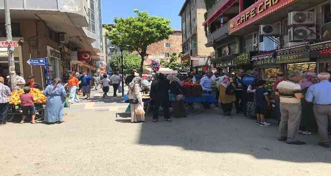 Iğdır’da çarşılarda bayram yoğunluğu