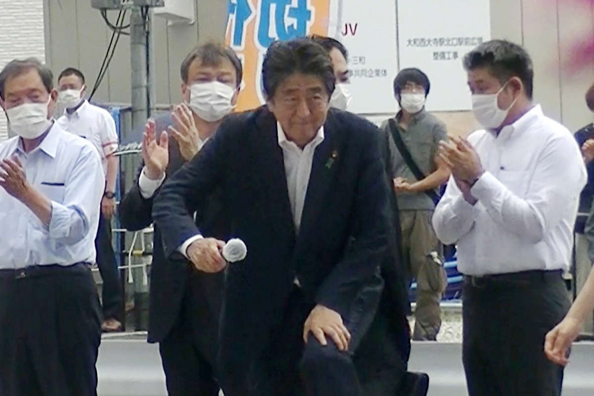Eski Japonya Başbakanı Abe&#039;nin katilinin evinde, çok sayıda silah ele geçirildi