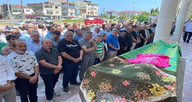 Ordu’da denizde boğulan 10 yaşındaki Gizem’e acı veda