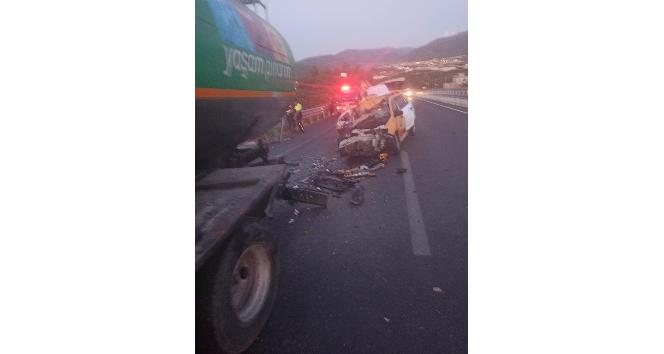 Söke- Milas yolunda kaza; 2 yaralı..