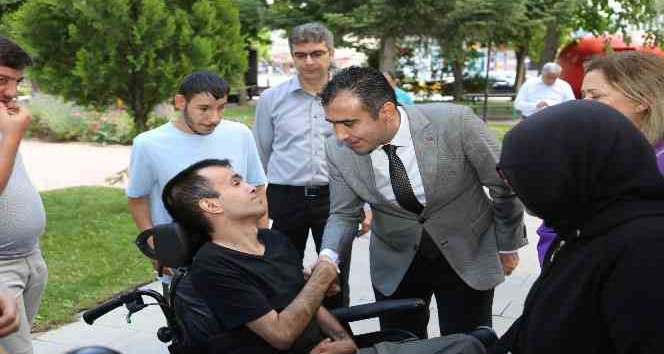 Başkan Kalaycı özel gereksinimli bireyler ve aileleriyle bayramlaştı