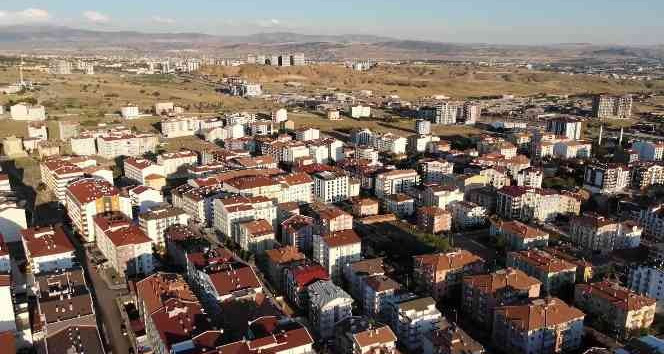 Saniyede 140 litre su tüketiliyor