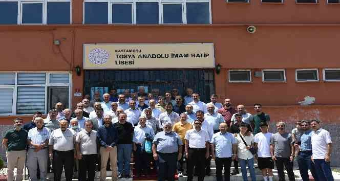 Okul arkadaşları 47 yıl sonra buluştu