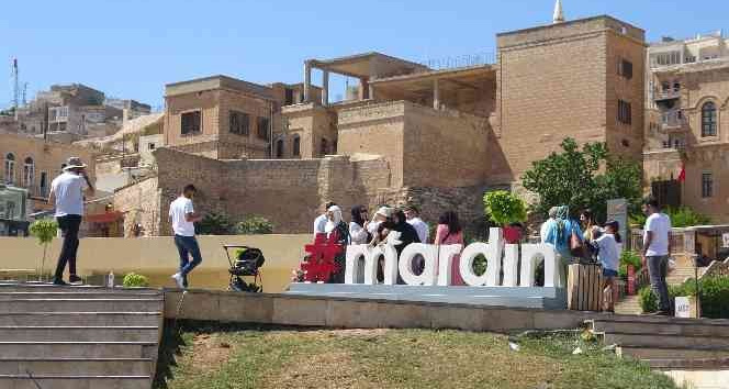 Bayram tatilinde turistler Mardin’e akın etti