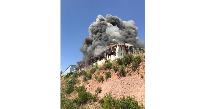 Osmaniye’de katı atık bertaraf tesisinde yangın