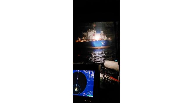 Çanakkale Boğazında arızalanan gemi kurtarıldı