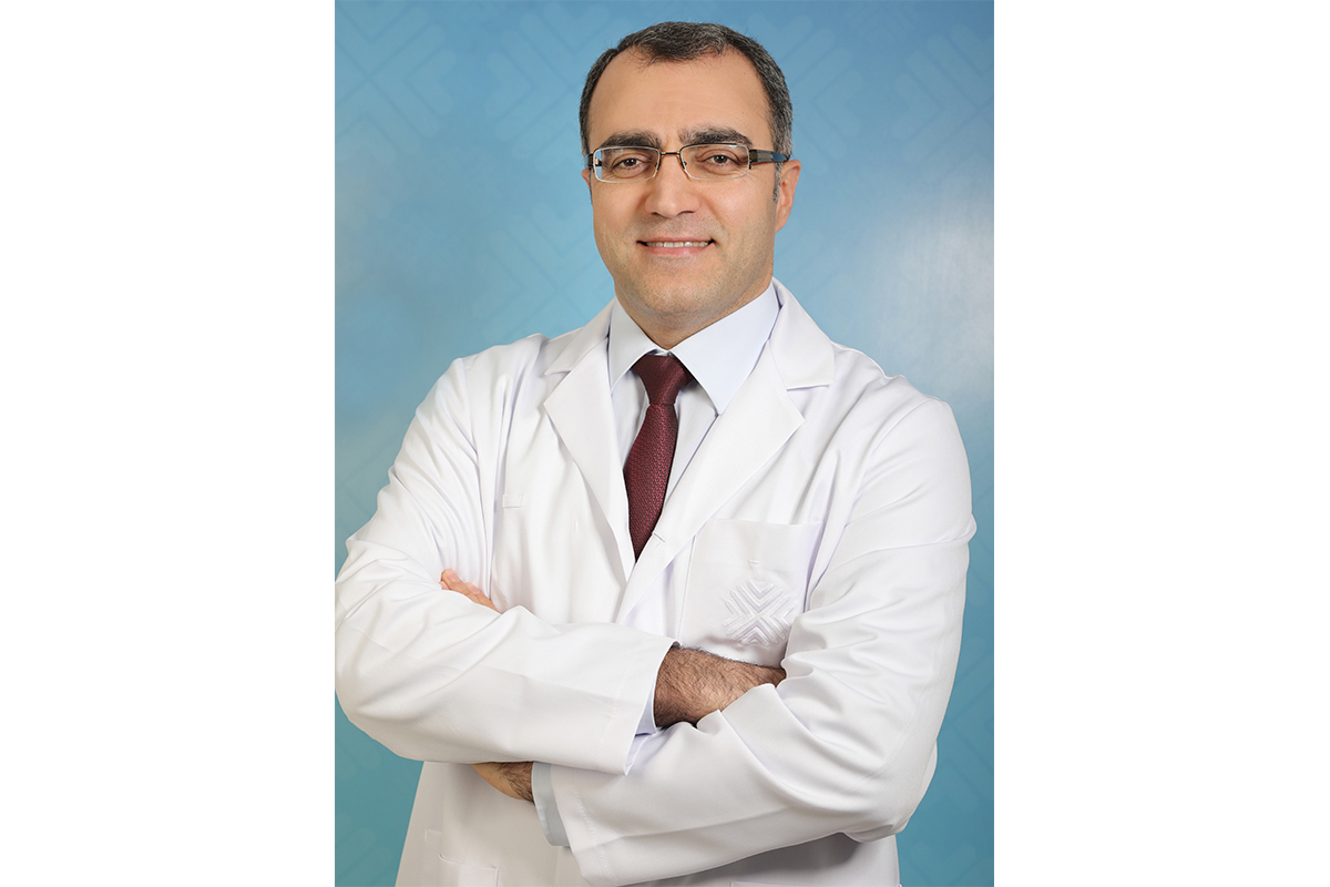 Şiddetli diz ağrılarından total diz protez ameliyatı ile kurtuldu