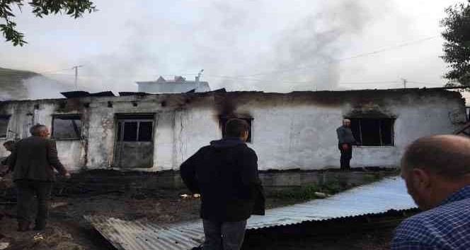 Ardahan’da korkutan yangın