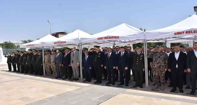 Siirt’te ‘15 Temmuz Demokrasi ve Milli Birlik Günü’ şehitlik ziyareti ile başladı