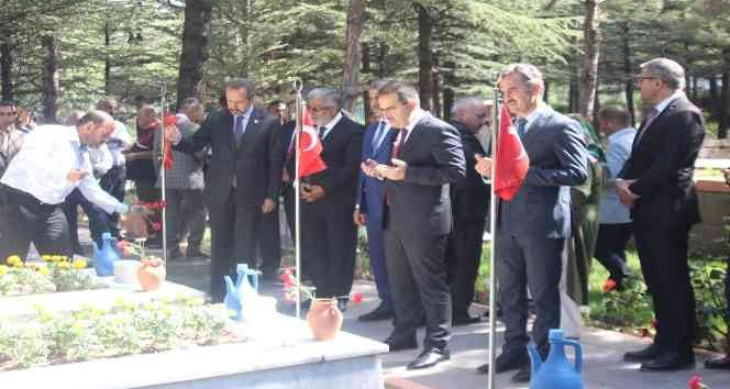 15 Temmuz Demokrasi ve Milli Birlik Günü’nde şehitler anıldı