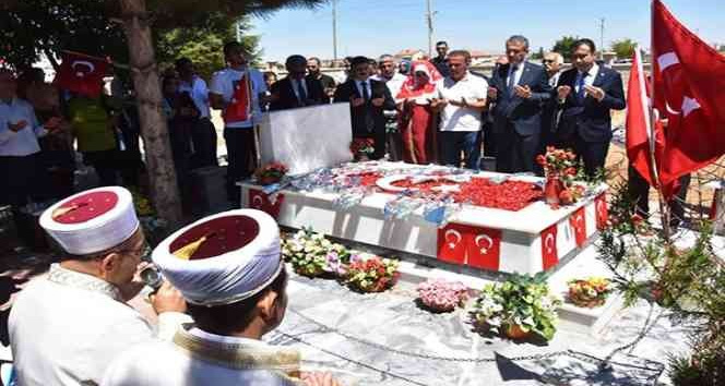 Karamanlı 15 Temmuz şehidi mezarı başında anıldı