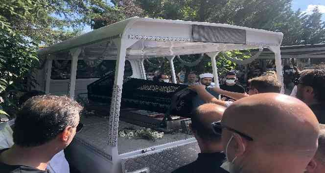 Fen Bilimleri Eğitim Kurumları kurucusu Nazmi Arıkan, son yolculuğuna uğurlandı