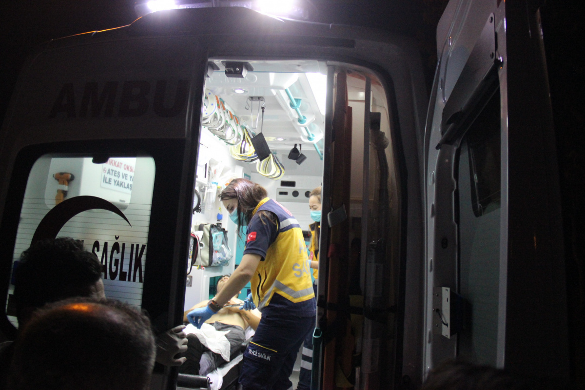 Otomobille uzun süre kovalanan şahıs, silahlı saldırıya uğradı