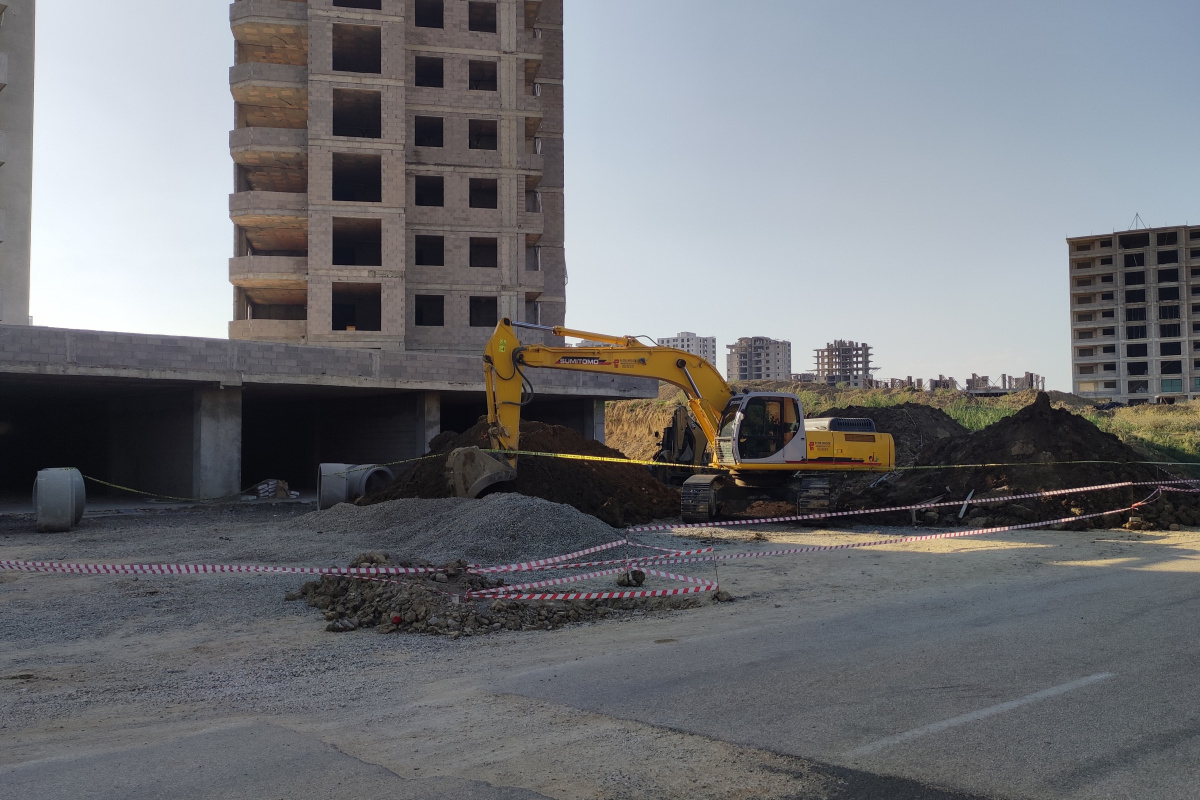 Adana'da inşaatta göçük: Mühendis ve işçi hayatını kaybetti