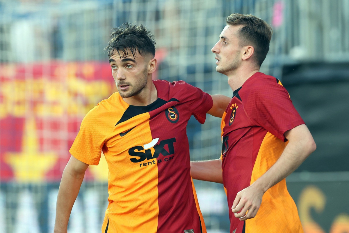 Galatasaray hazırlık maçını 2 golle geçti