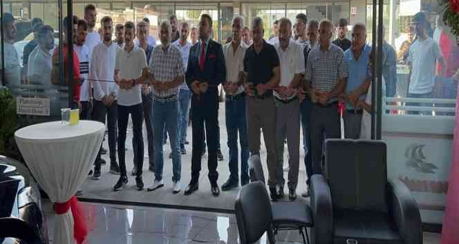 İş adamı Ekremoğlu, genç girişimcilerin iş yerlerinin açılışına katıldı