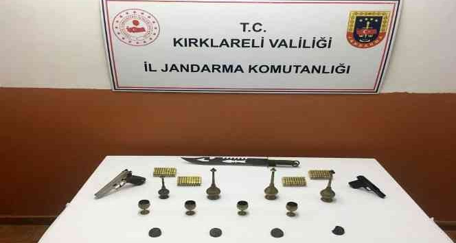 Kırklareli’de düzenlenen operasyonda Bizans dönemine ait parçalar ele geçirildi