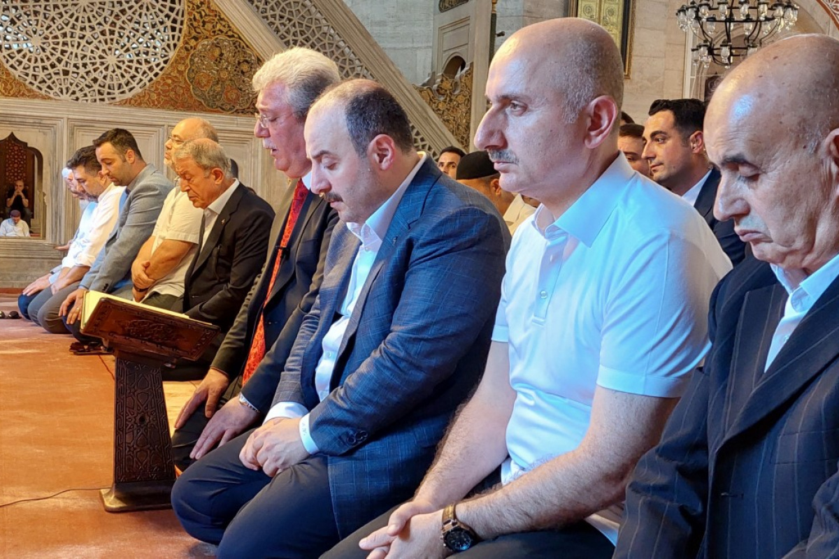 İlhan Varank şehadetinin 6'ncı yılında mezarı başında anıldı