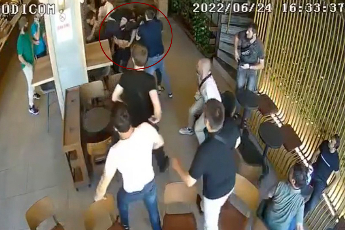 İstanbul’da kafeteryada kavga, güreşçi gibi kündeye getirdi