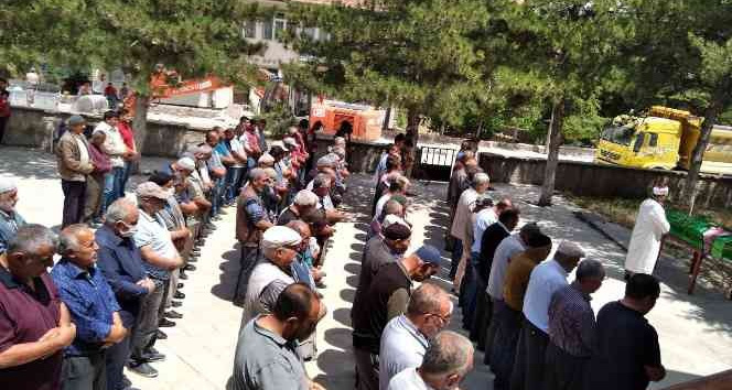 Kardeşi tarafından öldürülen kadın toprağa verildi