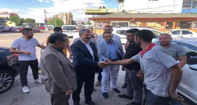 AK heyet esnaf ve vatandaşları dinledi
