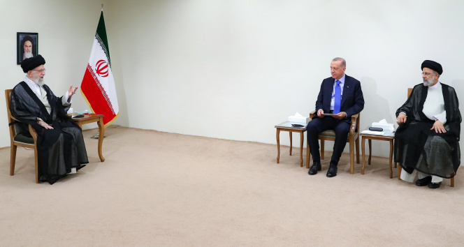 Cumhurbaşkanı Erdoğan, İran Dini Lideri Hamaney ile görüştü