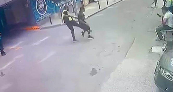 Kahraman otoparkçı, hırsızı tekme atarak yakaladı