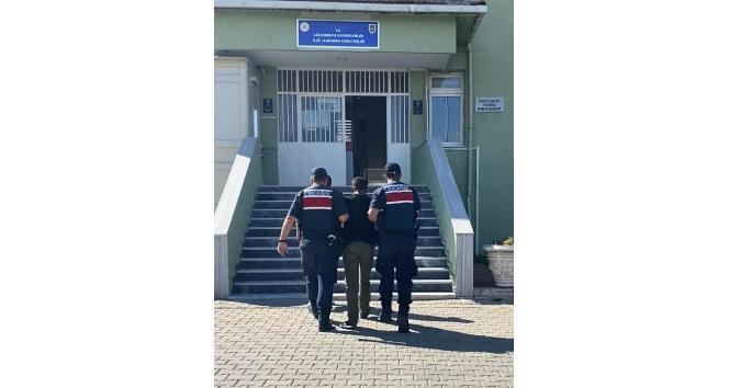 Fabrikadan 70 bin liralık bakır kablo çalarken suçüstü yakalandı