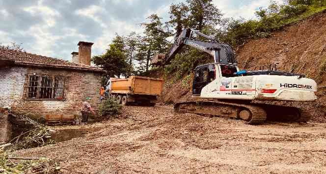 Fatsa’da şiddetli yağışın yol açtığı hasarlar gideriliyor