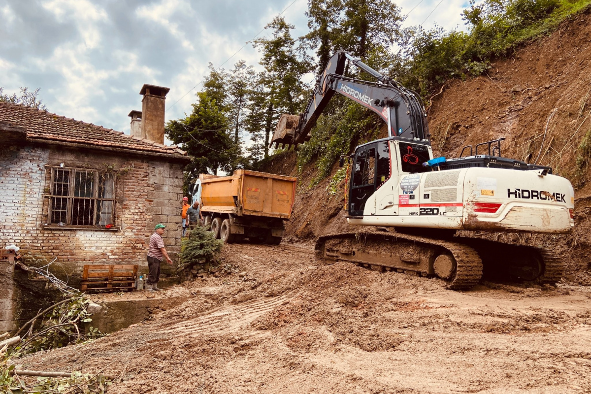 Fatsa’da şiddetli yağışın yol açtığı hasarlar gideriliyor