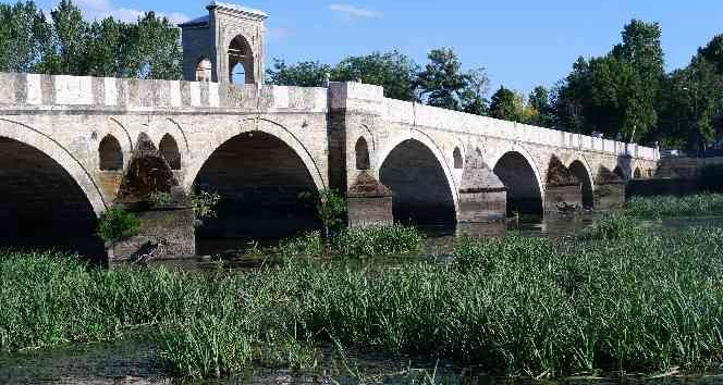 Tunca Nehri’ndeki su seviyesi, bölgedeki yağışların azlığı sebebiyle düşüyor