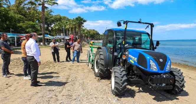 Yalova Belediyesi’ne sahil temizliği için yeni araçlar alındı